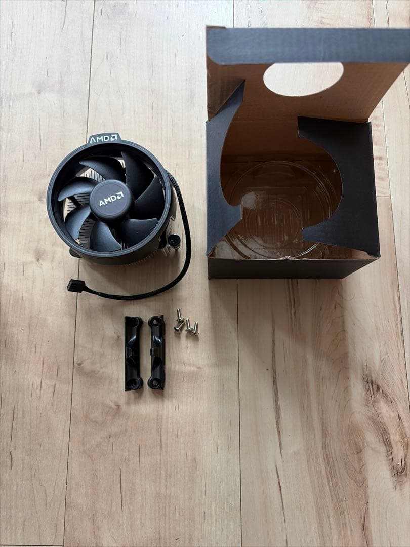 AMD Ryzen 7 2700 CPU + クーラー