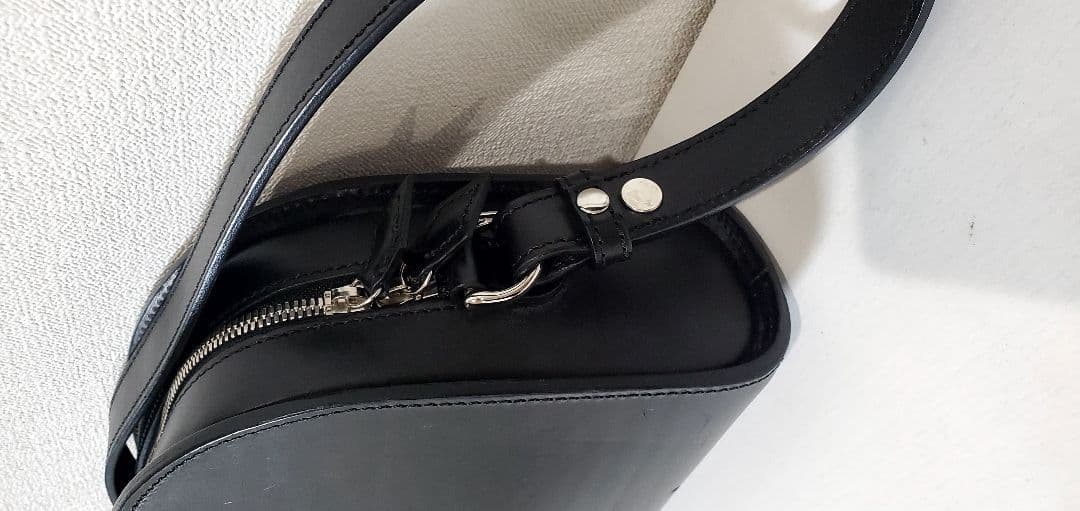 万双 ブライドル ショルダーバッグ ブラック