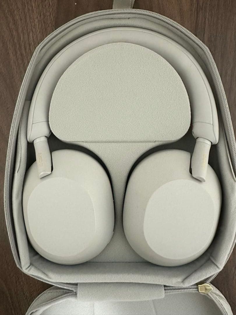 SONY WH1000XM5 ワイヤレスノイズキャンセリングヘッドホン