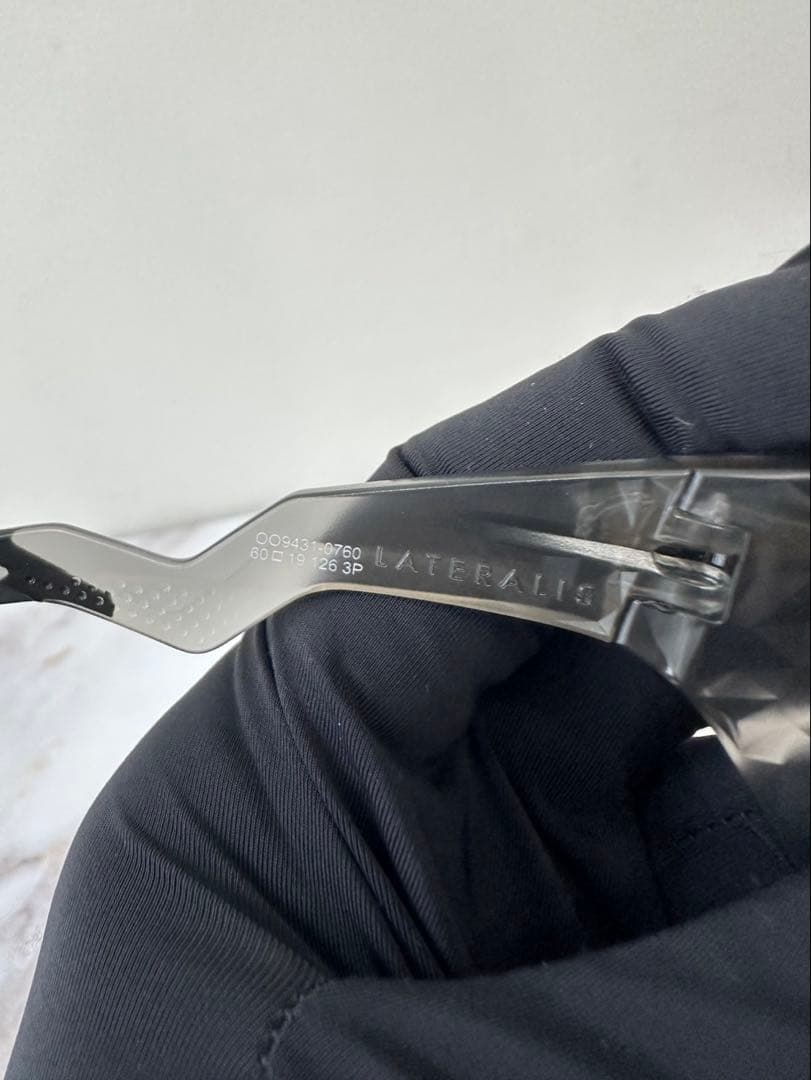 OAKLEY Lateralisラテラリスハイラップフレームサングラス