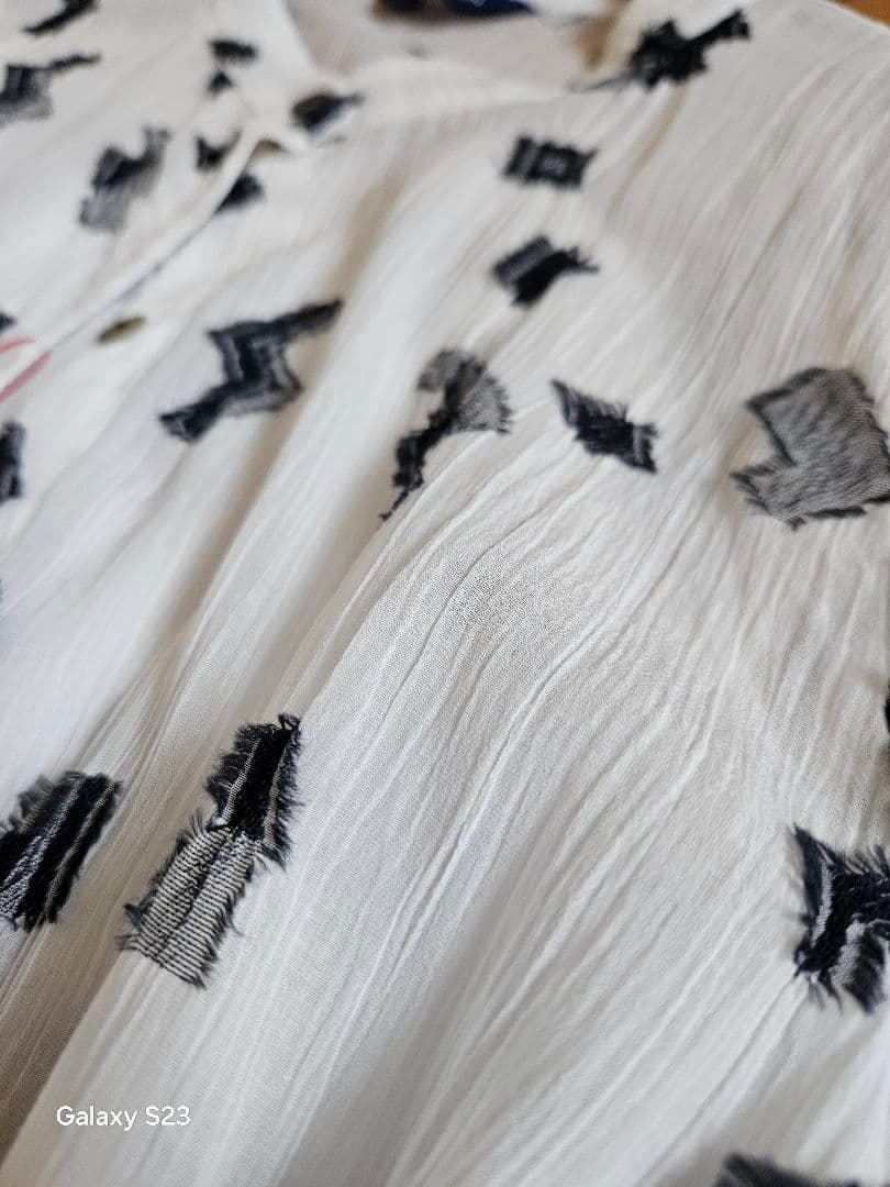 FUGA FUGA 抽象模様 半袖ブラウス シャツ