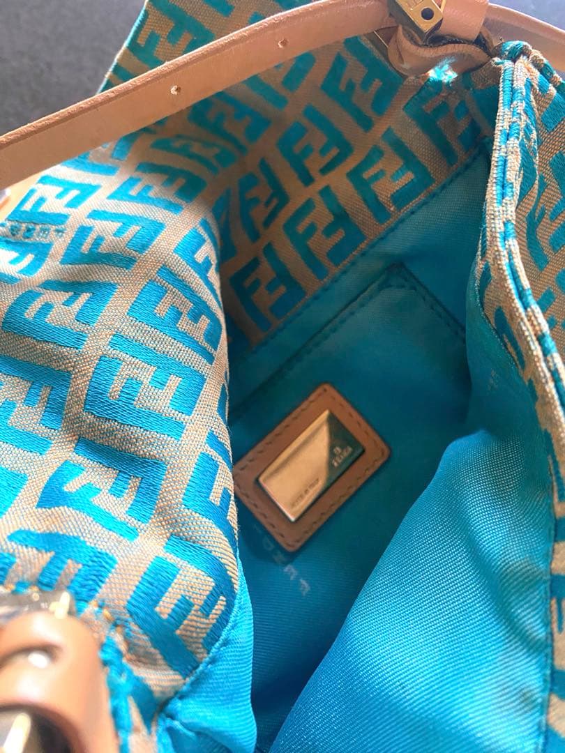 Fendi FFロゴプリント ハンドバッグ　マンマバケット