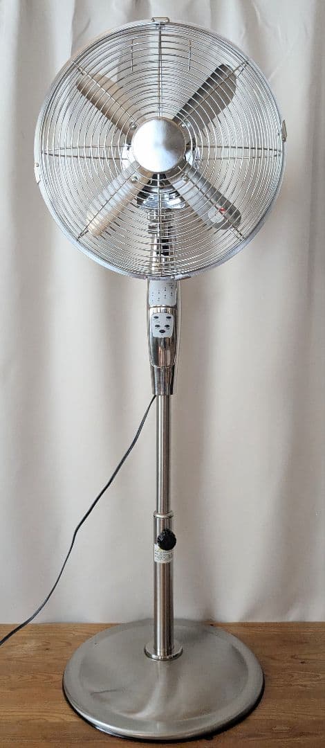 [廃盤レア・希少・おしゃれ・レトロ] ドウシシャ メタル扇風機 KIR-350