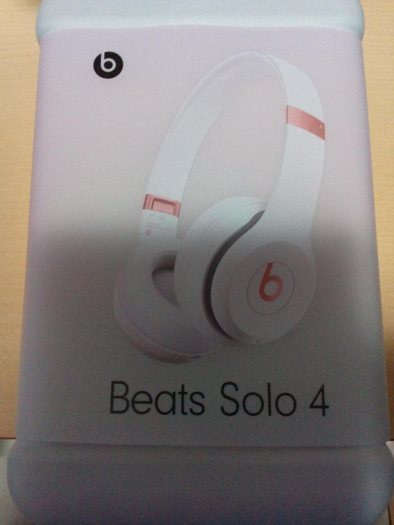 【beats Solo 4】ワイヤレスBluetoothオンイヤーヘッドフォン