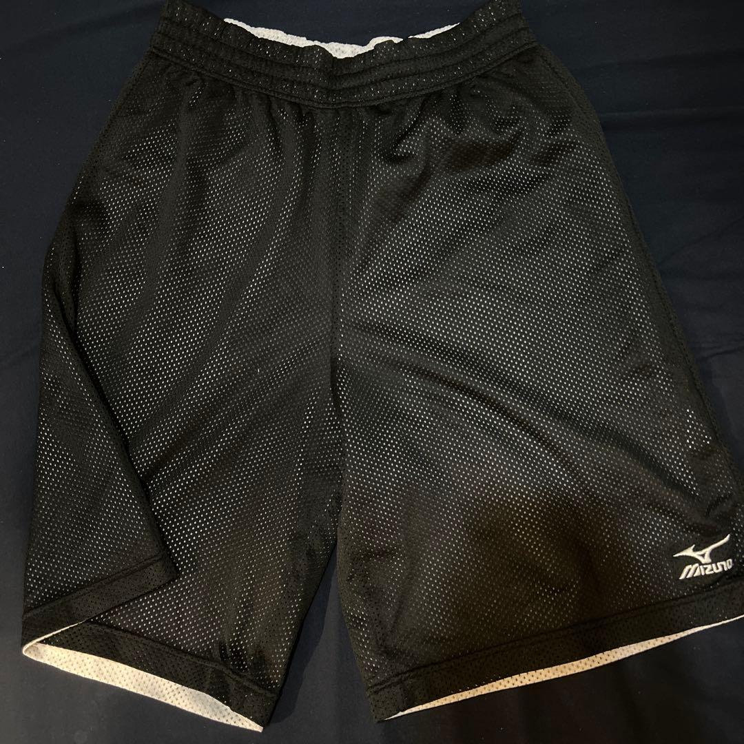 東山バスパン、白Tシャツ