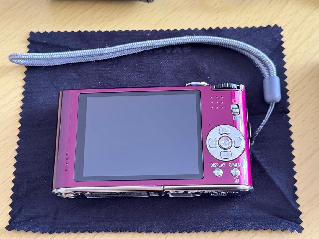 デジタルカメラ LUMIX DMC-FX66