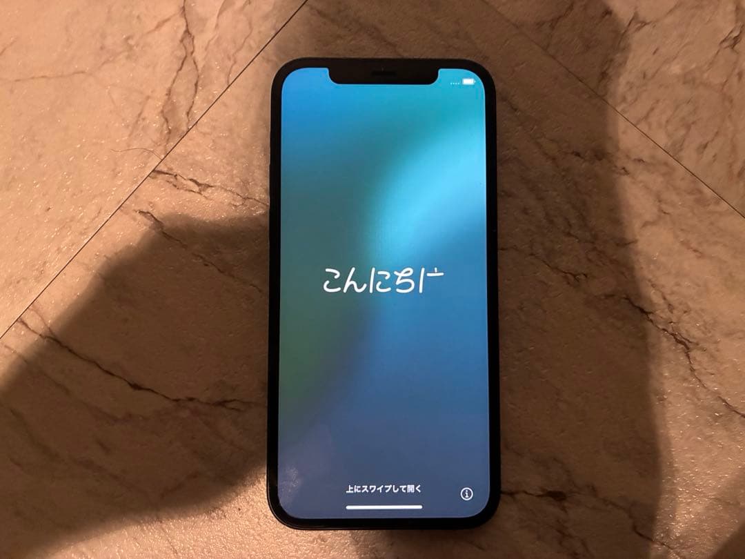 Apple iPhone 12ブラック 本体