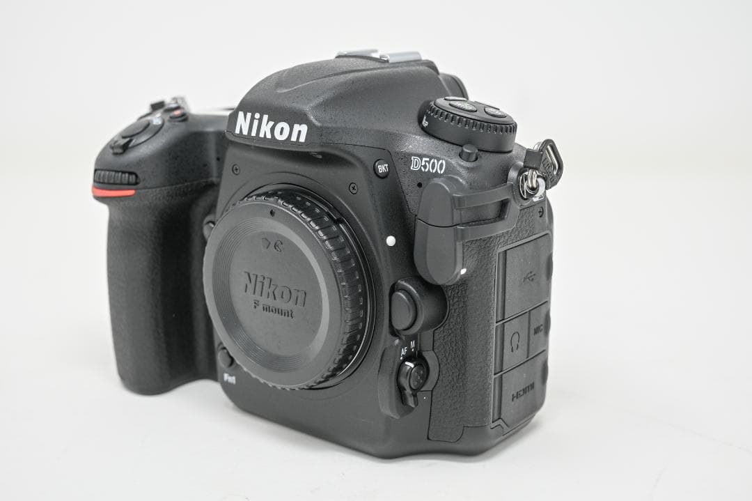 Nikon D500 デジタル一眼レフカメラ