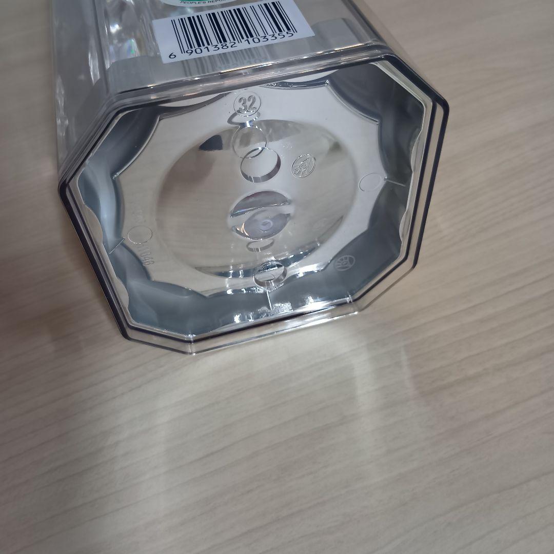 【アオヤマ　テル】