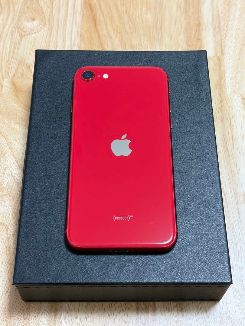 美品　iPhone SE 第二世代　①
