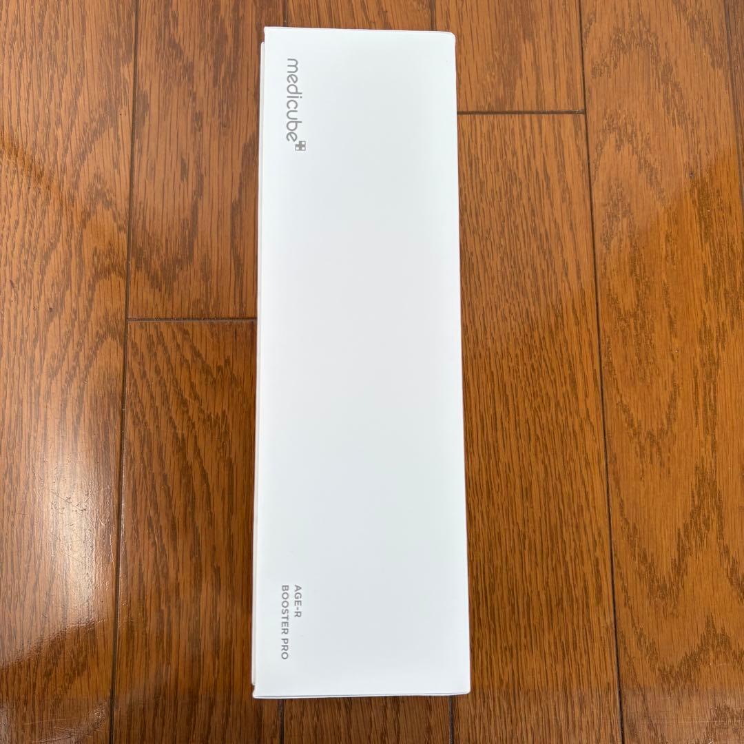 メディキューブ AGE-R ブースタープロ ピンク