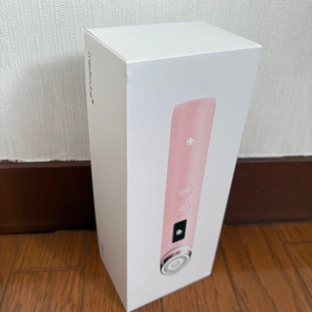 メディキューブ AGE-R ブースタープロ ピンク