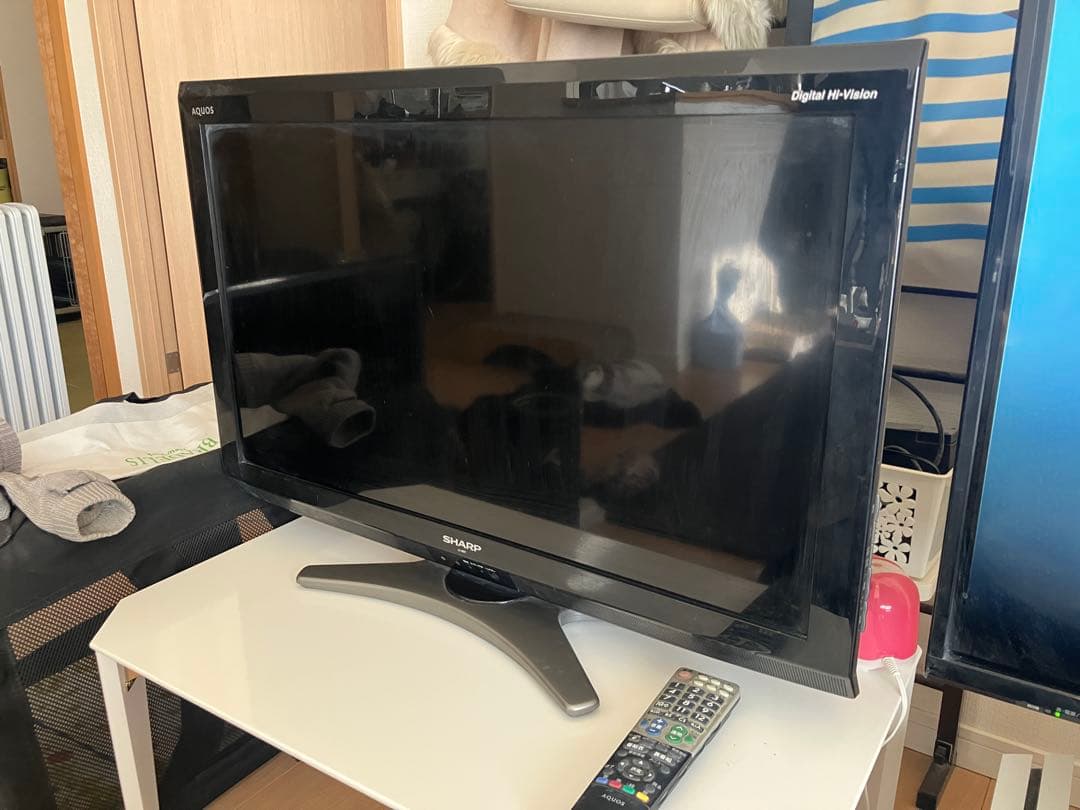 シャープ AQUOS LC-32E7 32インチ　リモコン付き