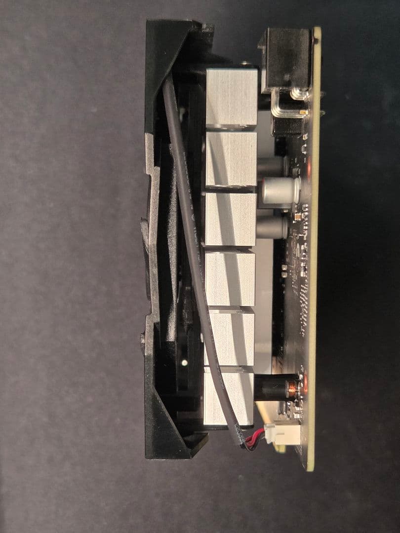 Colorful GTX 1650 GDDR6 補助電源有り版