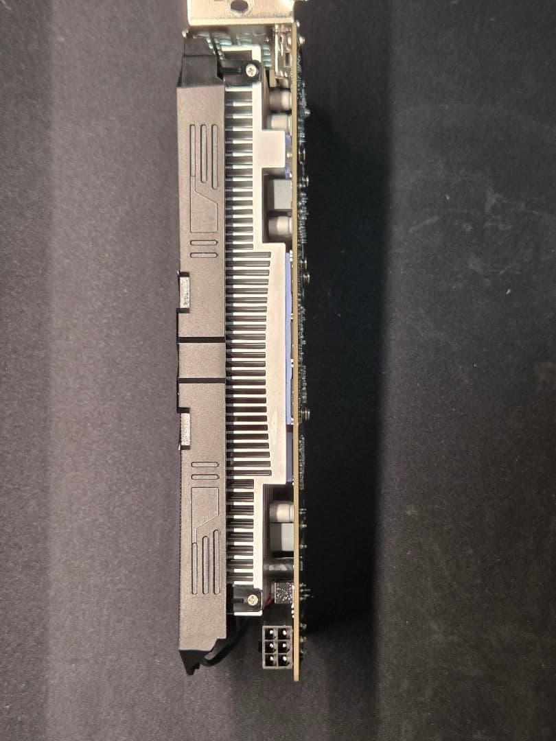 Colorful GTX 1650 GDDR6 補助電源有り版