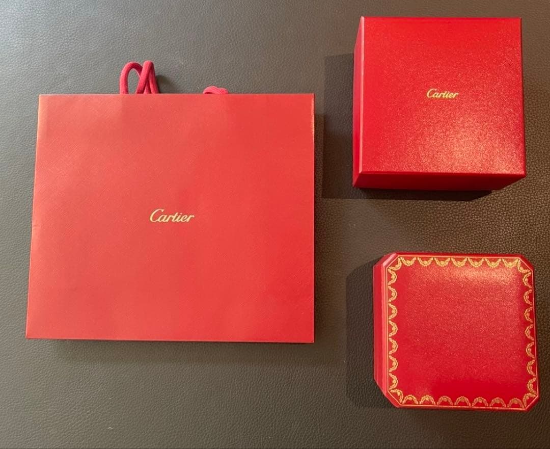 カルティエ　レッドレザー　ブレスレットボックス×ジュエリークリーナー