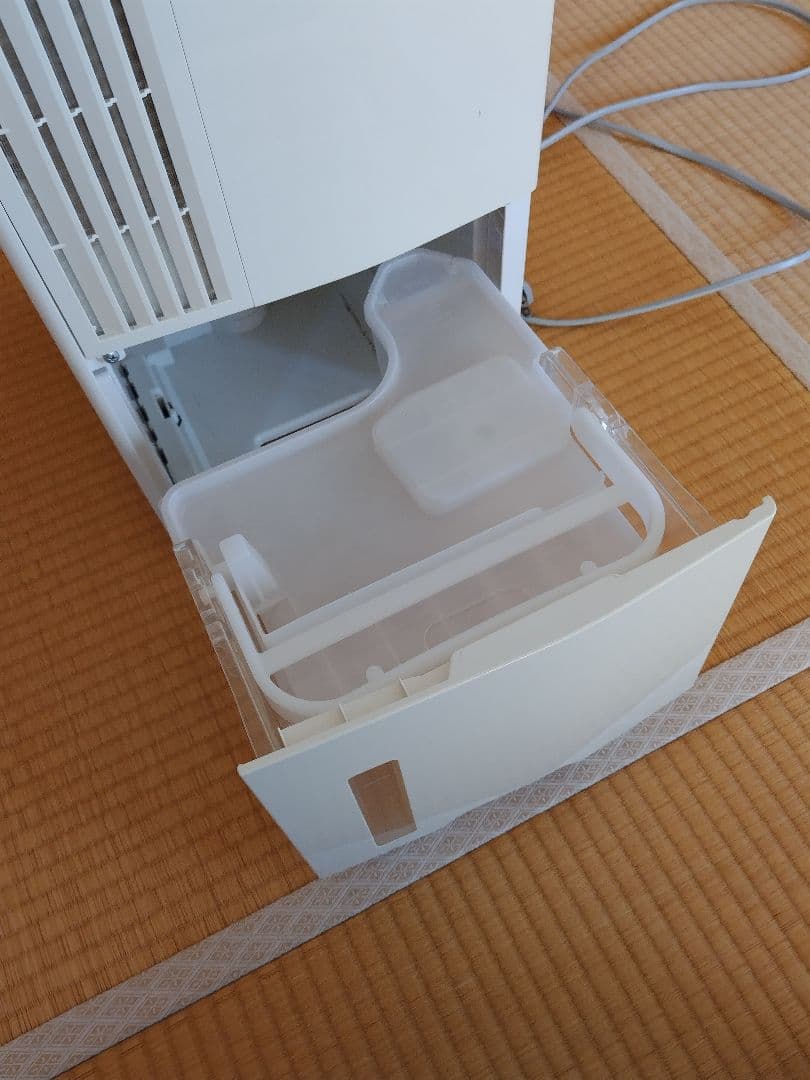 タン　パナソニック衣類乾燥除湿機Ｆ−ＹＨＰＸ200