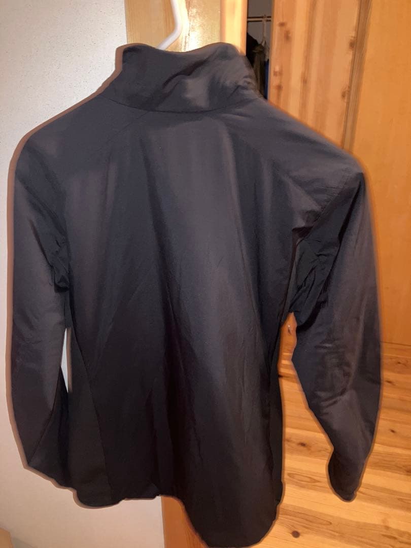 ARCTERYX 直営店限定アリウム インサレーテッド ジャケット ウィメンズ