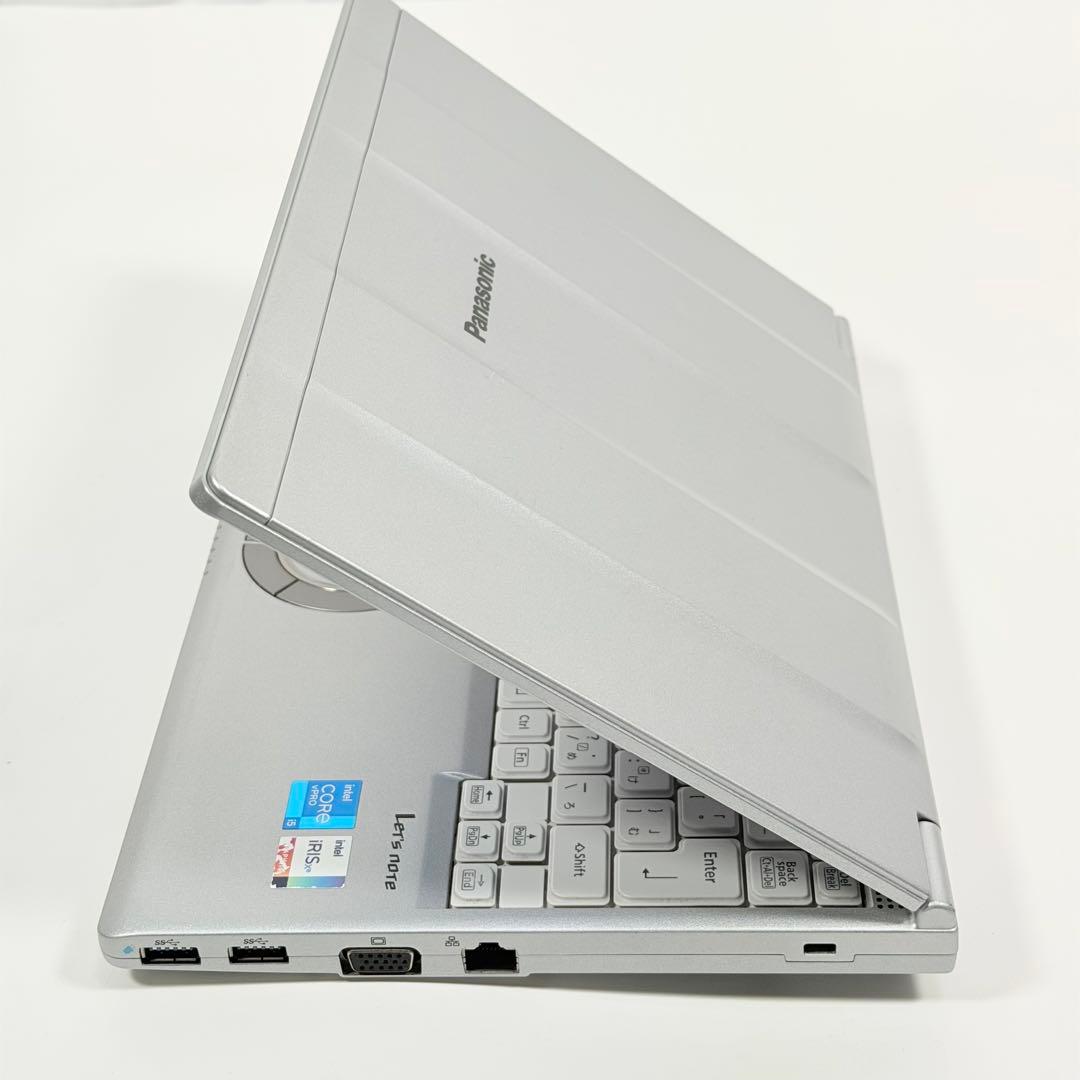 53.レッツノートCF-SV1 /16G/SSD512GB/DVDドライブ