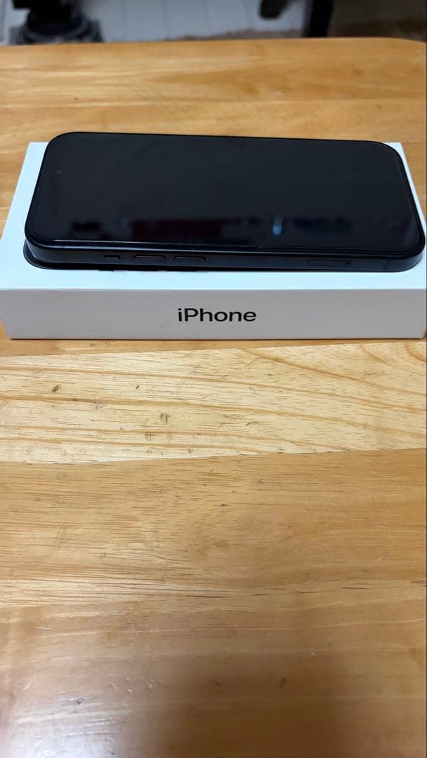 iPhone 15 256gbブラック 本体 SIMフリー 保証付き