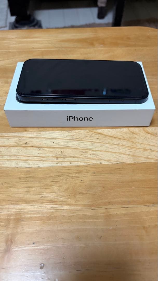 iPhone 15 256gbブラック 本体 SIMフリー 保証付き