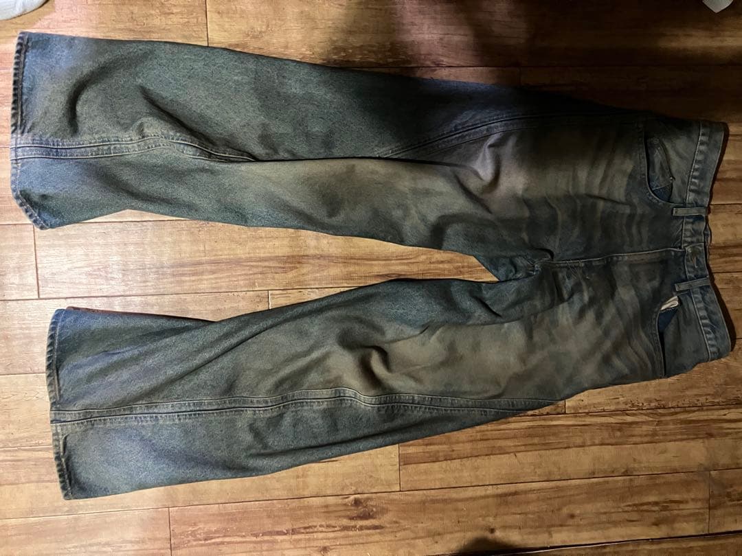 NVRFRGT ネヴァーフォーゲット　3D Twisted デニムパンツ