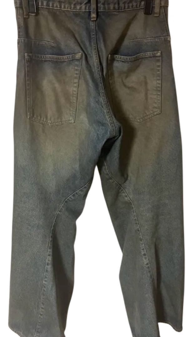 NVRFRGT ネヴァーフォーゲット　3D Twisted デニムパンツ