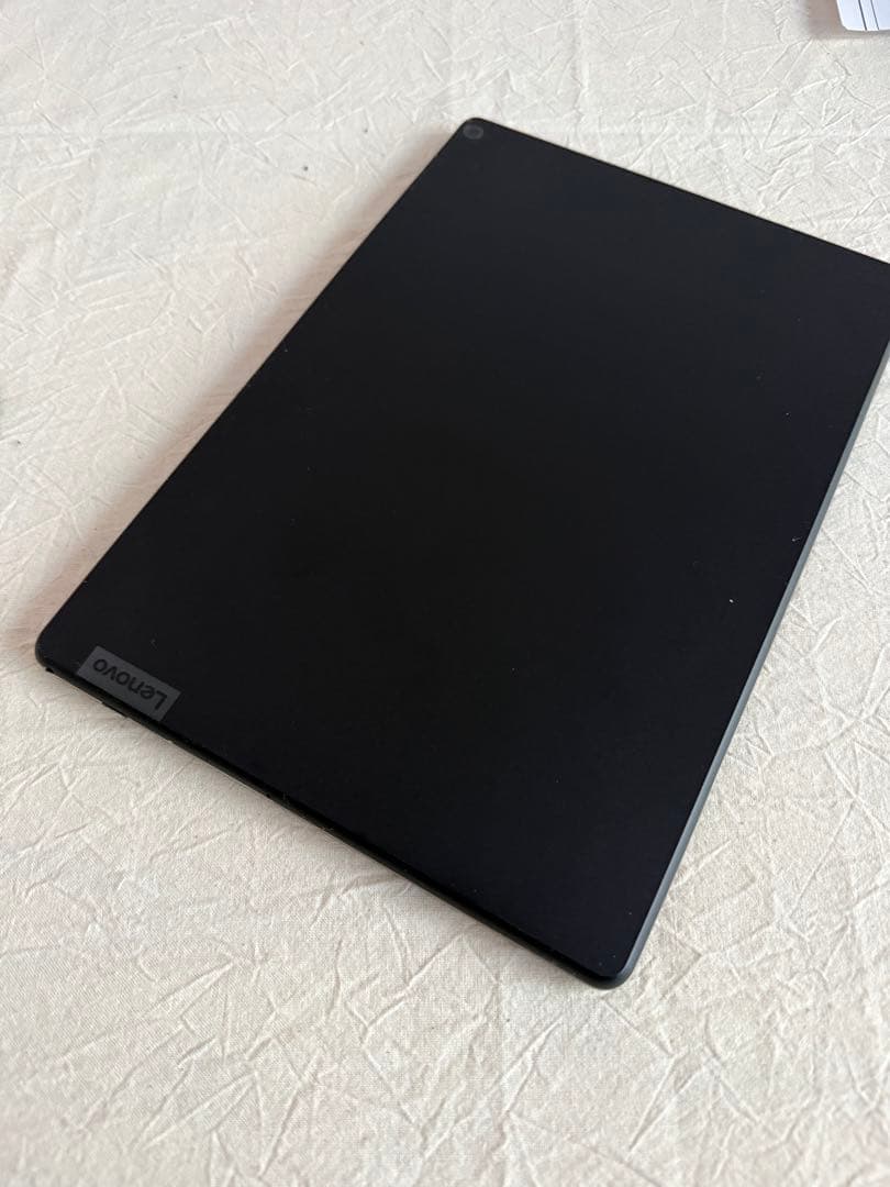 美品 タブレット Lenovo Tab 5 黒　WIFI/CELL子供用に！