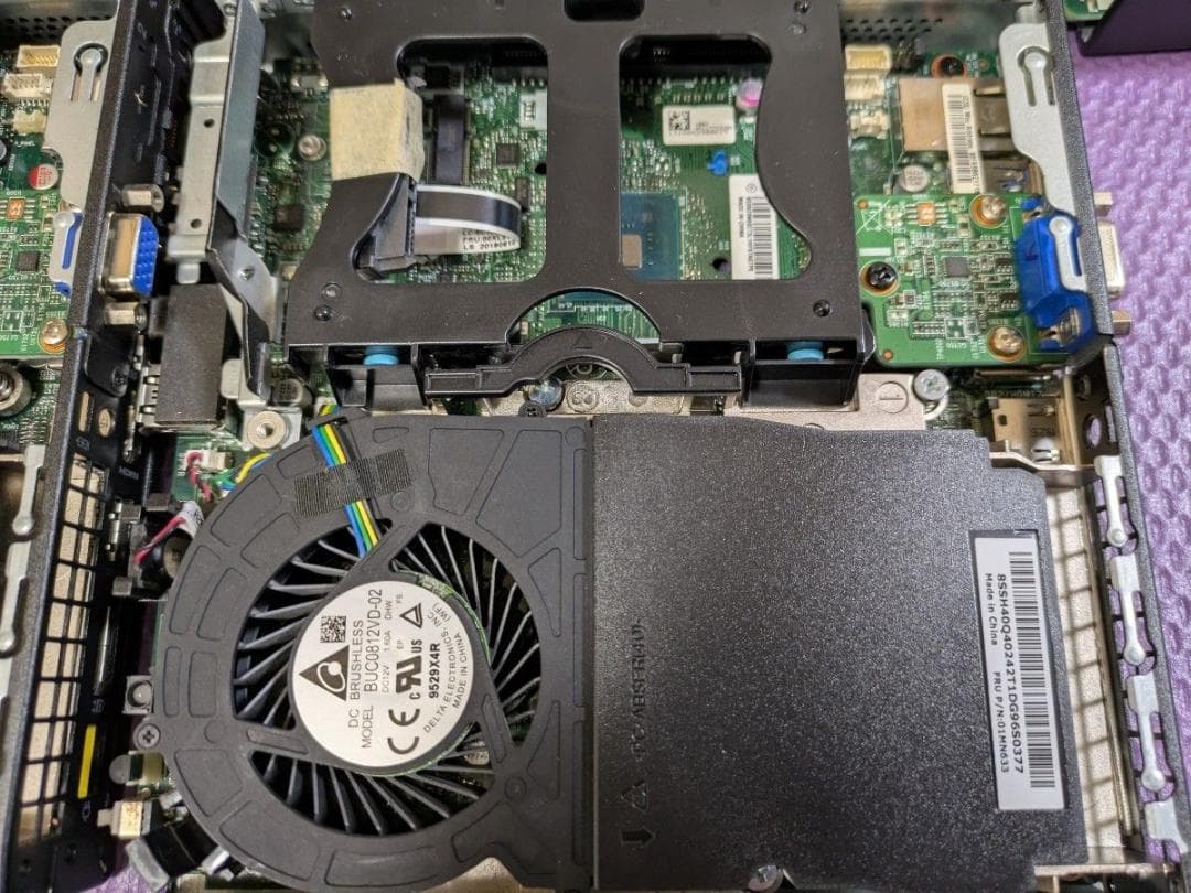 Lenovo ThinkCentre M720q i5-8400T 8GB 2台