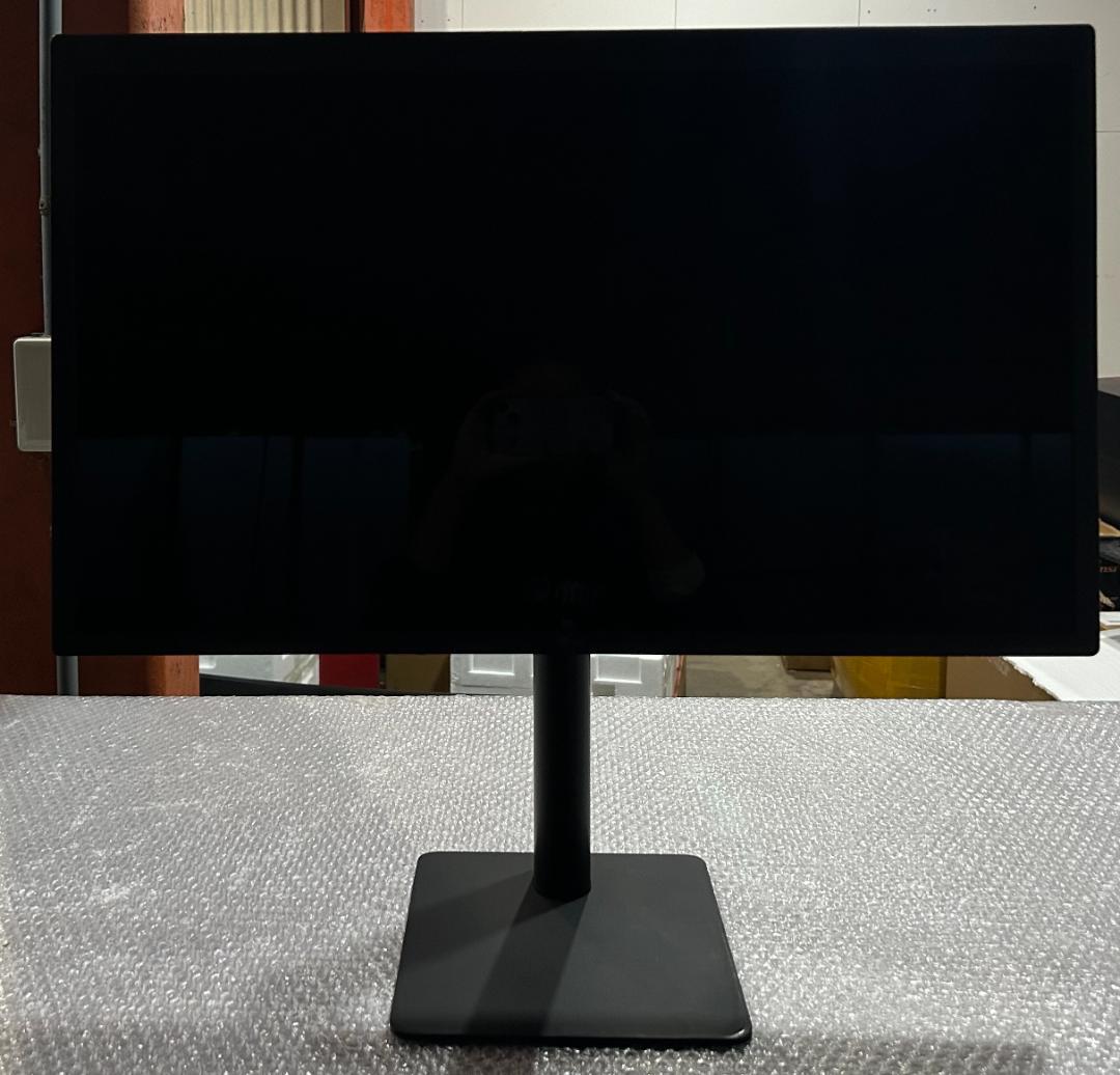 ディスプレイ・モニター本体 LG 27MD5KA