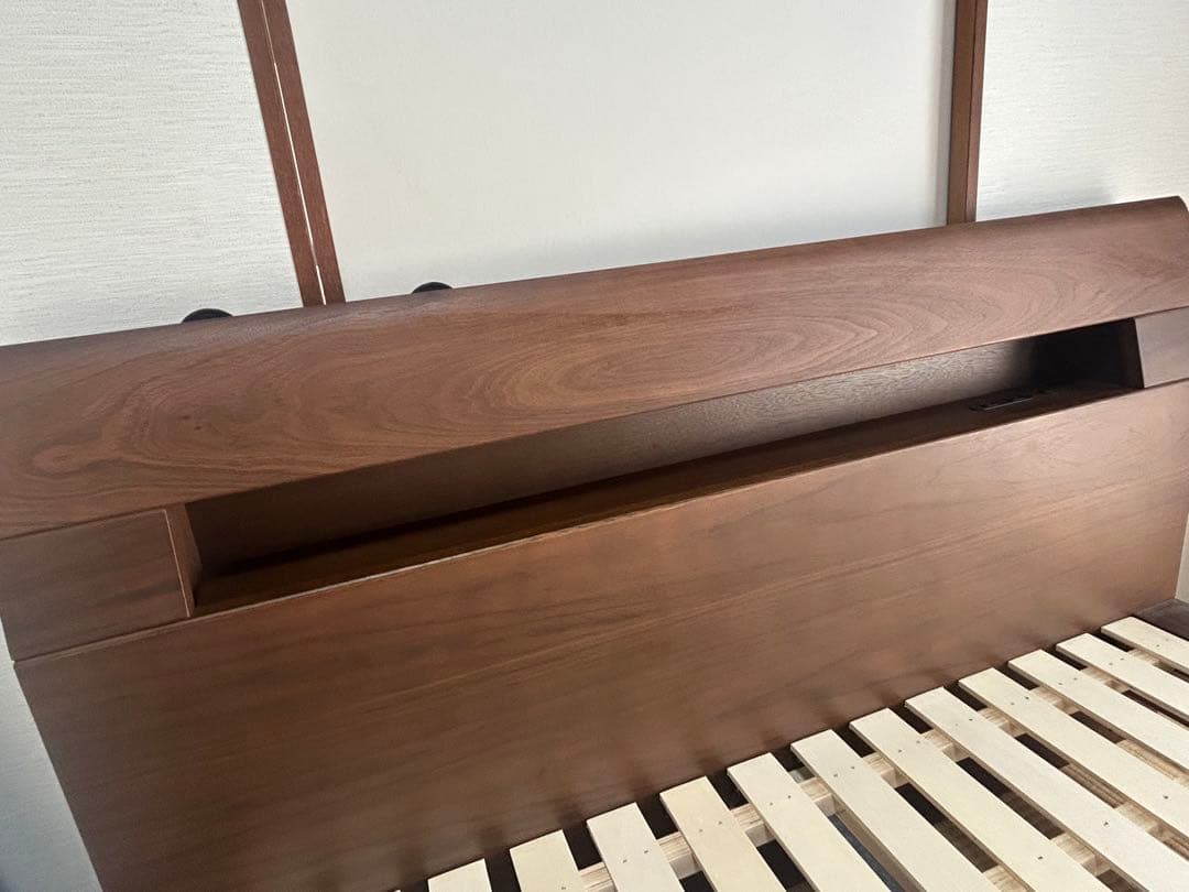 【値下げしました】ダブルベッドフレーム ダークブラウン