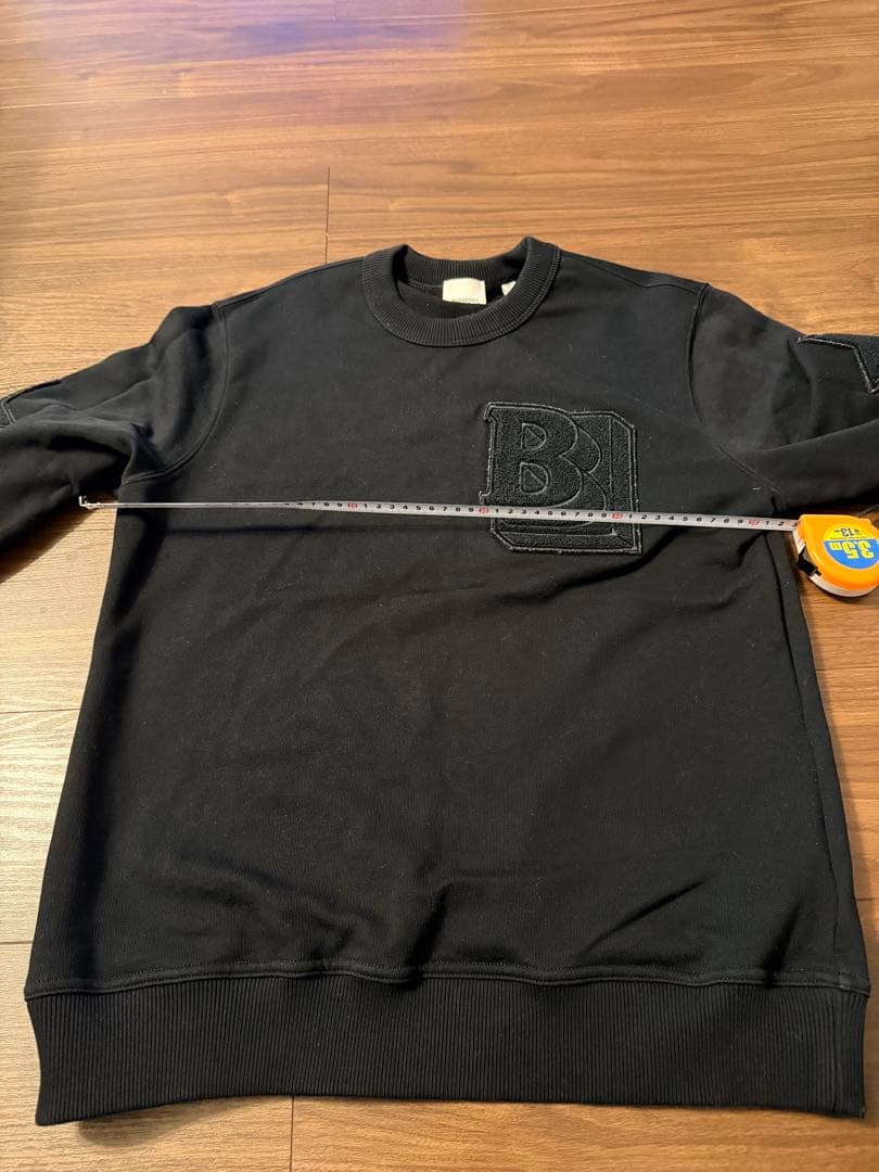 バーバリートップス