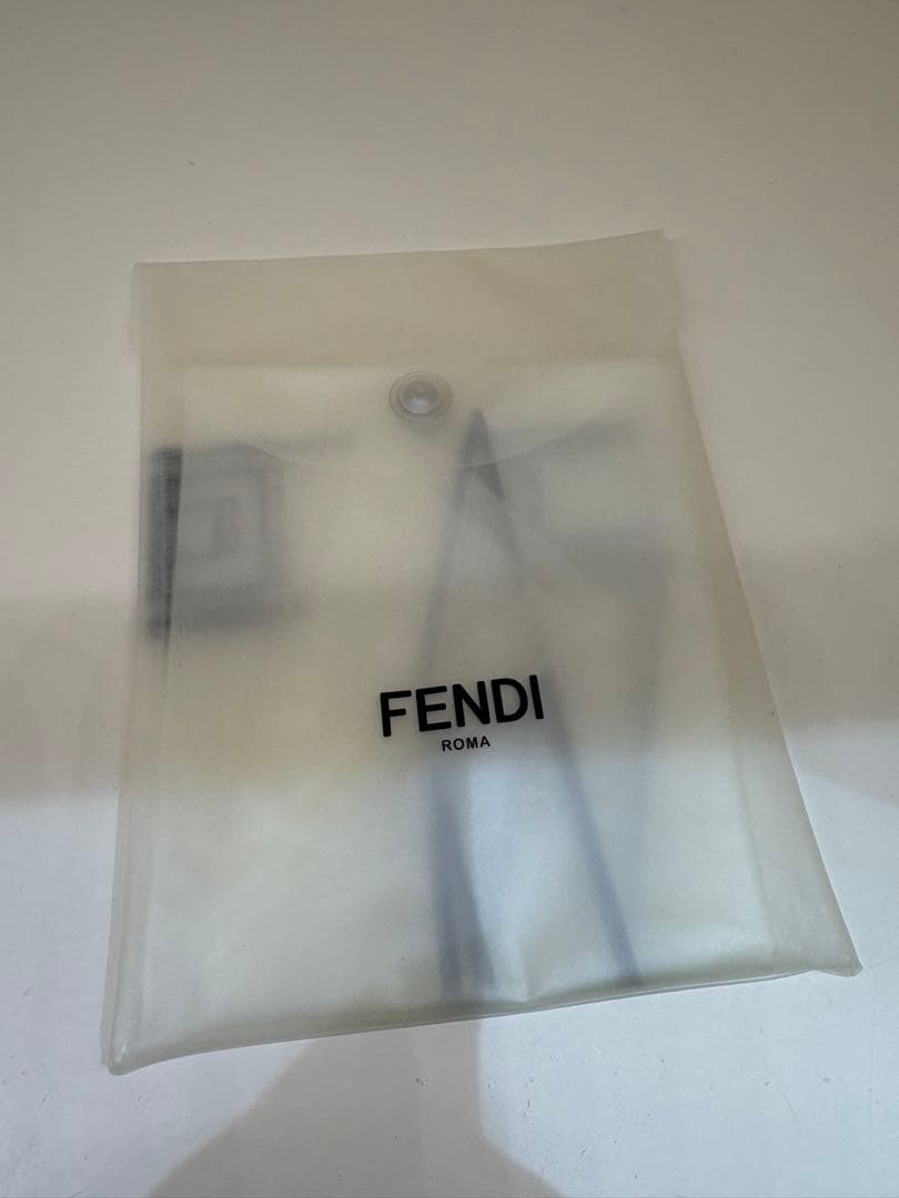 ⭐︎極美品⭐︎FENDI ピーカブー