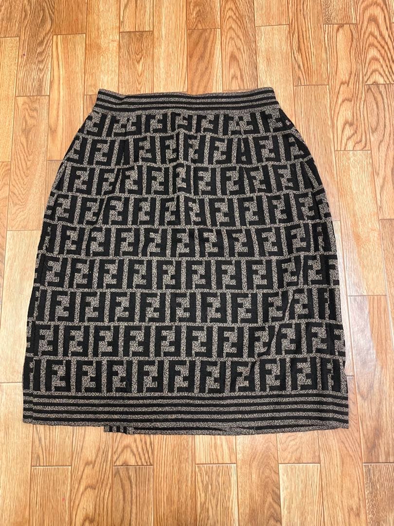 FENDI タイトスカート ブラック ゴールド ズッカ柄