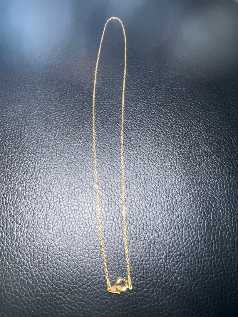 イエローゴールドのスクリューチェーンネックレス