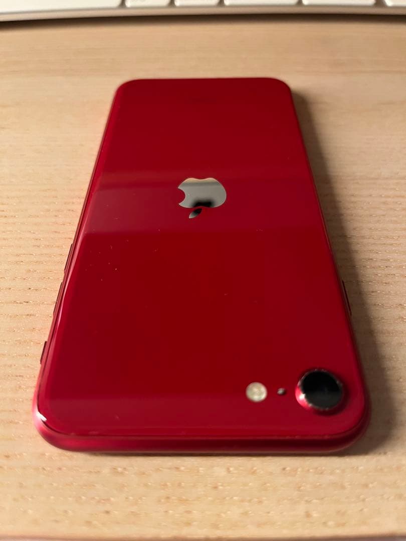 た*か様 iPhone se3 64GB SIMフリー RED ケース付き