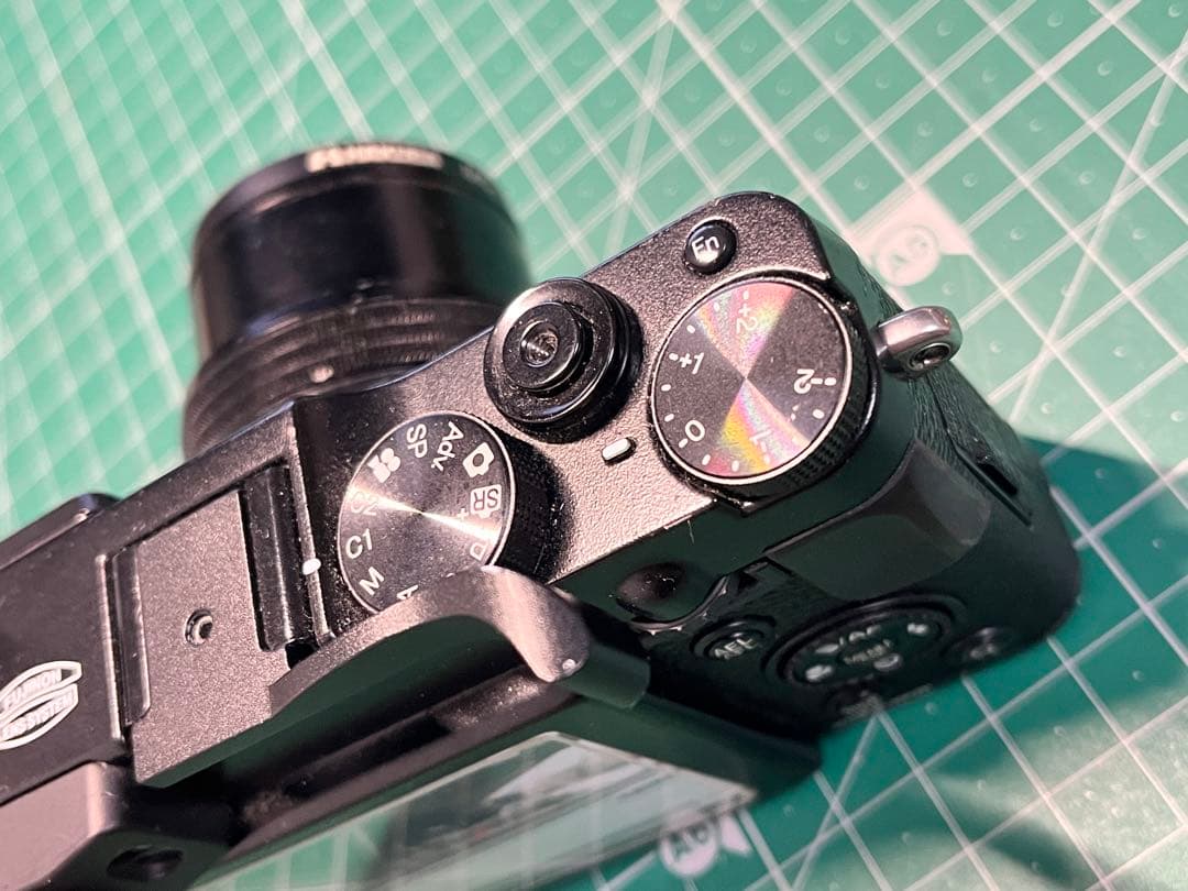 FUJIFILM X20(本体、充電器、バッテリー3個つき、その他)