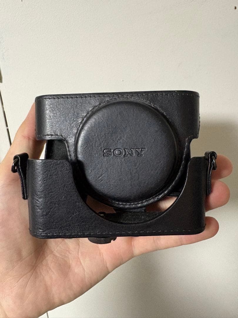 Sony RX100m5a コンパクトデジタルカメラ　おまけ多数！レザーケース付