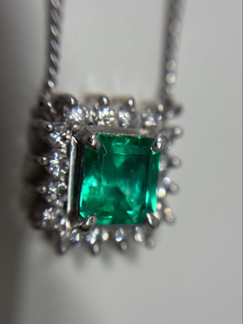良品 エメラルド プラチナ ダイヤ ネックレス E1.04ct D0.27ct