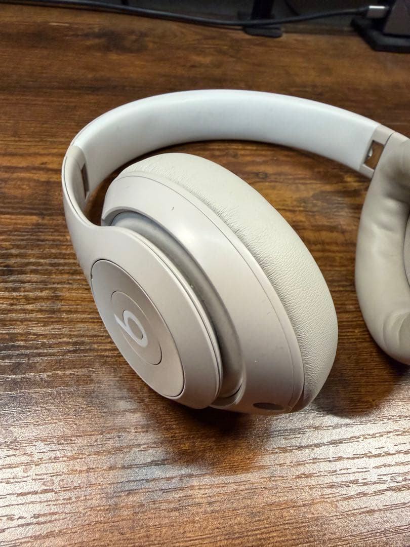 Beats Studio Pro サンドストーン - ワイヤレスヘッドフォン