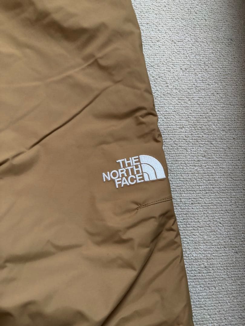 THE NORTH FACE スノーボードウェア 子ども用 ベージュ　男女兼用