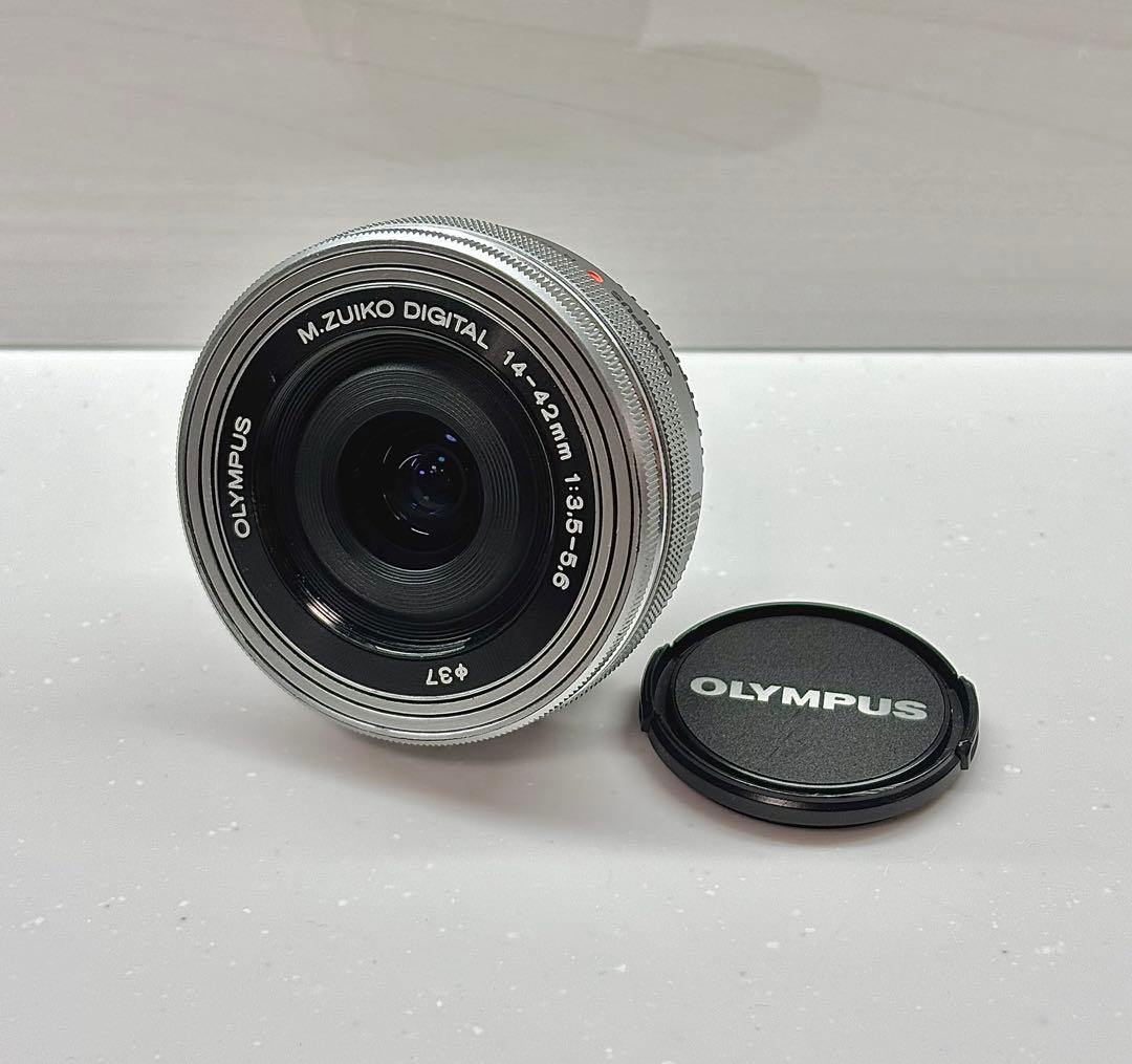 【レンズ3点】オリンパス E-M10MarkⅡ Wズーム＋75-300mmセット