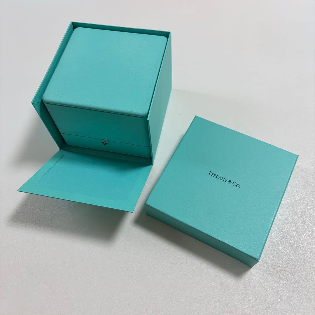ティファニー　現行品　時計　ケース　空箱　ギフトボックス　最新仕様