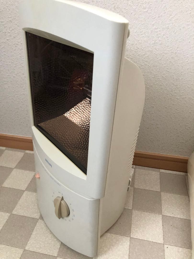 フィリップスHB404日焼けマシン(交換用ランプ付き）1万円相当