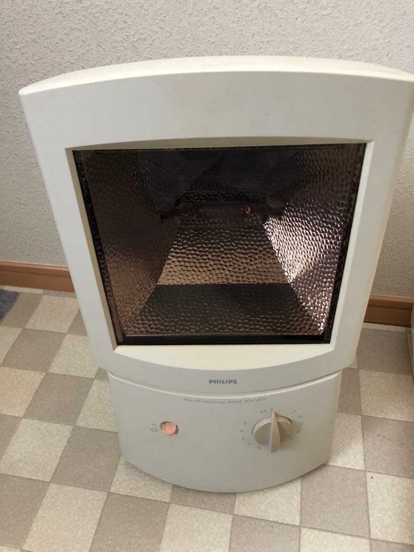 フィリップスHB404日焼けマシン(交換用ランプ付き）1万円相当