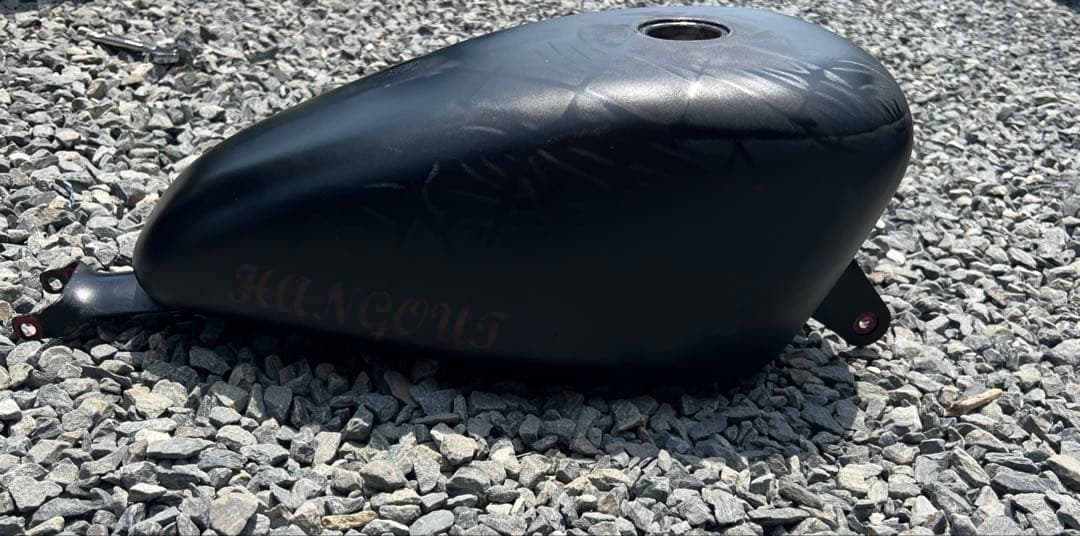 【送料無料❣️・即日発送最安値】スポーツスター純正タンクXL1200取り外し04y