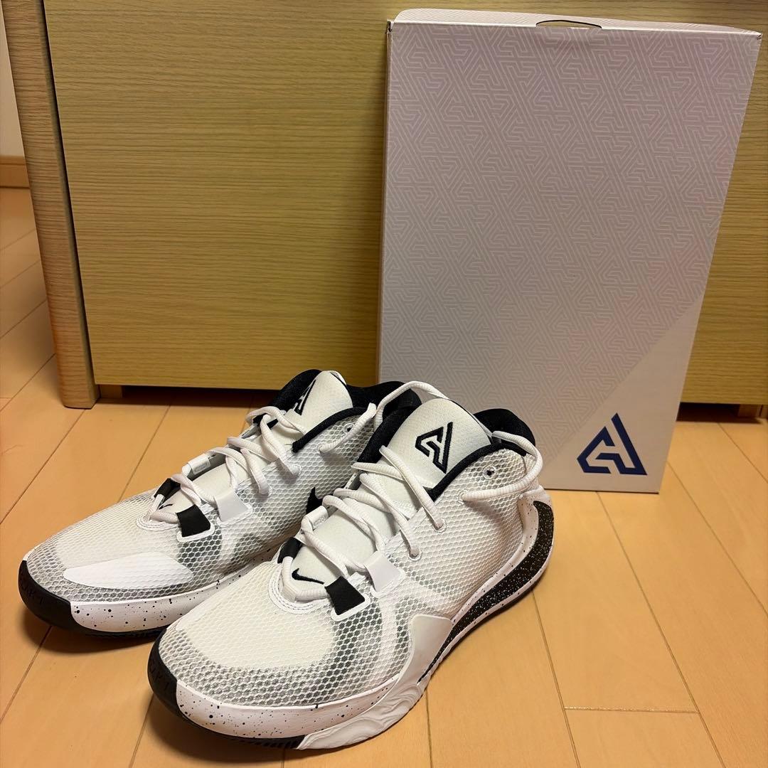 シューズ(男性用) NIKE zoom freak1