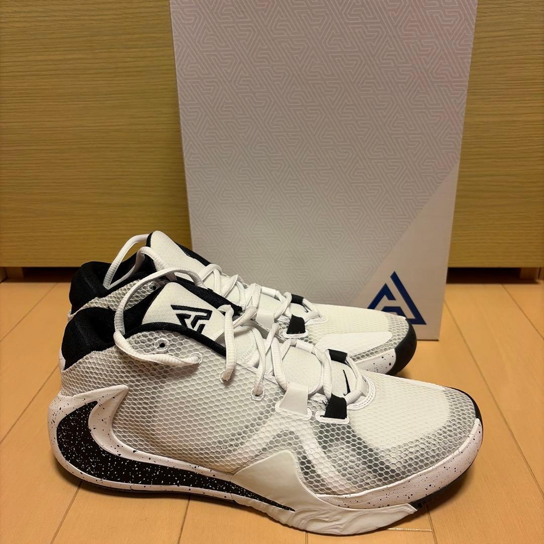 シューズ(男性用) NIKE zoom freak1