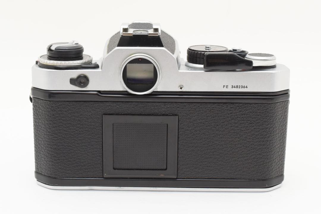 フィルムカメラ Nikon FE + Ai Nikkor 28mm f3.5