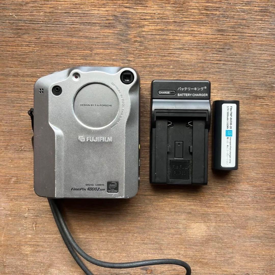 【値下げ】FUJIFILM FinePix 4800Z 動作品　オールドコンデジ